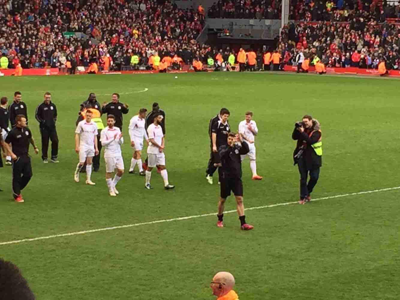 西蒙尼找维尼修斯打嘴炮 阿隆索：尊重对手很重要