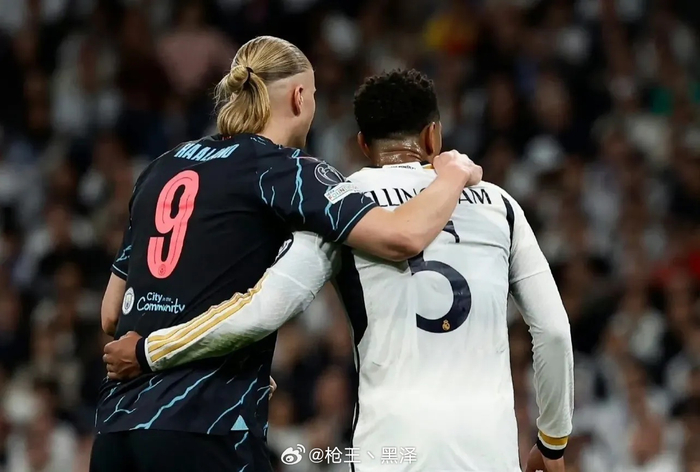 赛前被队友暴击，热身时B费被利马的一脚传球砸到流鼻血