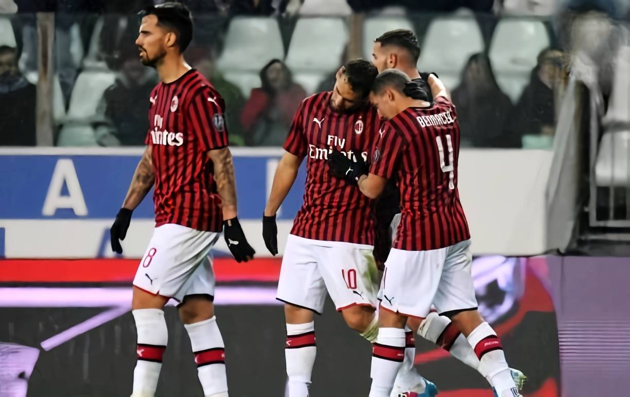 重大喜讯！国足末轮打平就出线，泰国武磊已被停赛，后防压力锐减