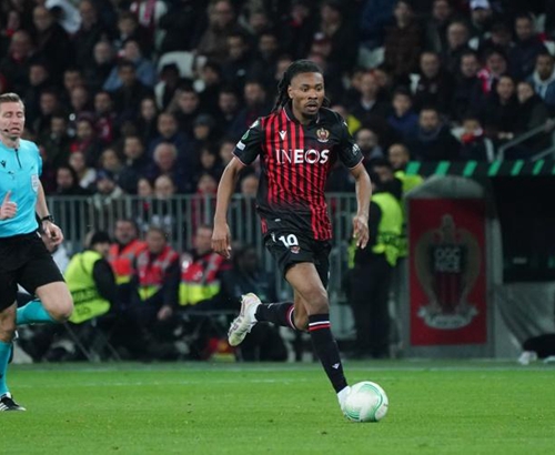 [中超]米特里策左路斜传 卢卡斯后点头球破门