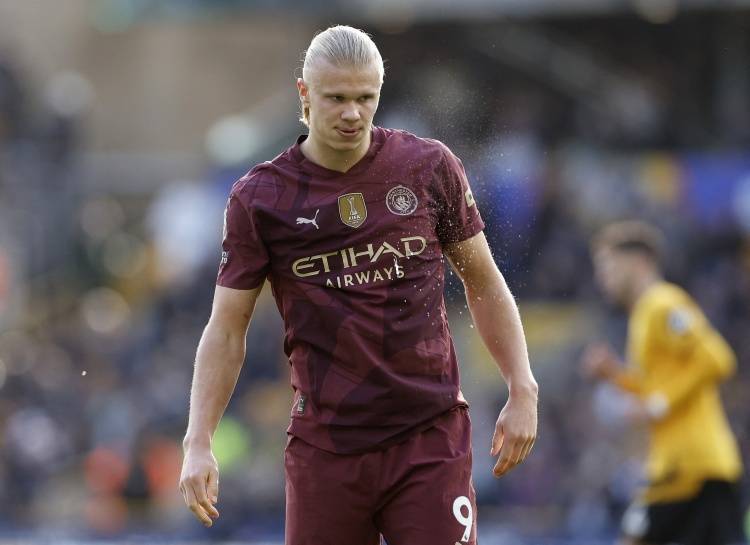 《赛博朋克2077》总监否认删减蓝月恋爱线