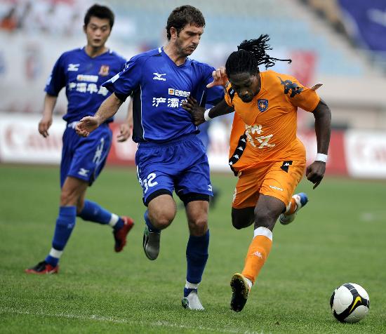 基恩：弗格森和吉尔仍像讨厌的气味一样，在曼联挥之不去