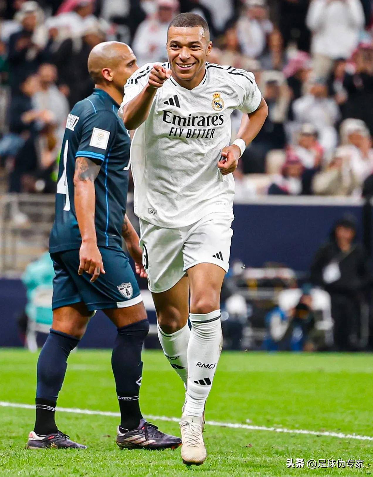 [NBA]邓恩篮下推翻东契奇 双方球员爆发冲突