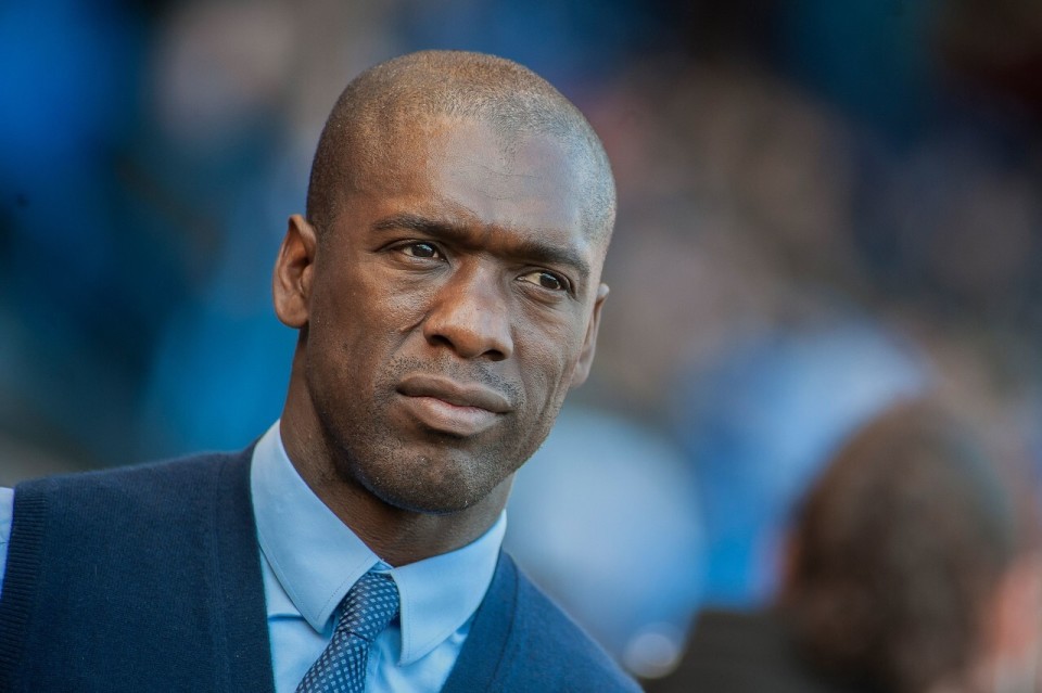 足坛一夜综述！巴萨3-2皇马，曼联1-2出局，国米丢分，拜仁8-1