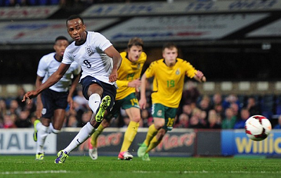 武磊替补登场绝平巴萨，创中国球员历史